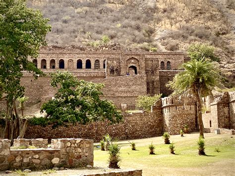 Bhangarh Fort - Admission