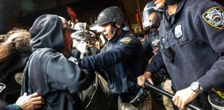 ‘Guerra’ als campus dels EUA