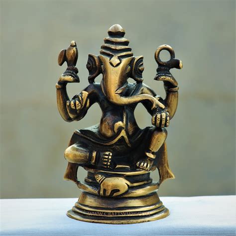 Brass Ganesh Statue 5" – Craftview