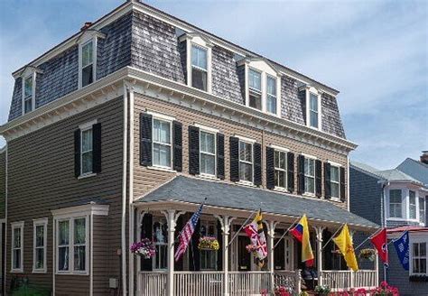 FLAG HOUSE INN (Annapolis) - B&B Reviews, Photos, Rate Comparison ...