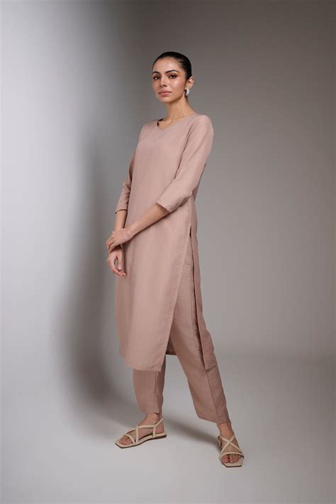 Anvi Kurta Set – House of Ayuda