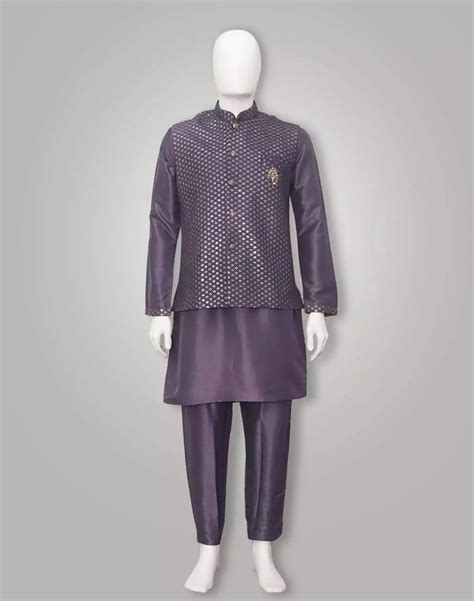 Regular Fit Kurta Pyjama Set with Embroidered Jacket – South India ...