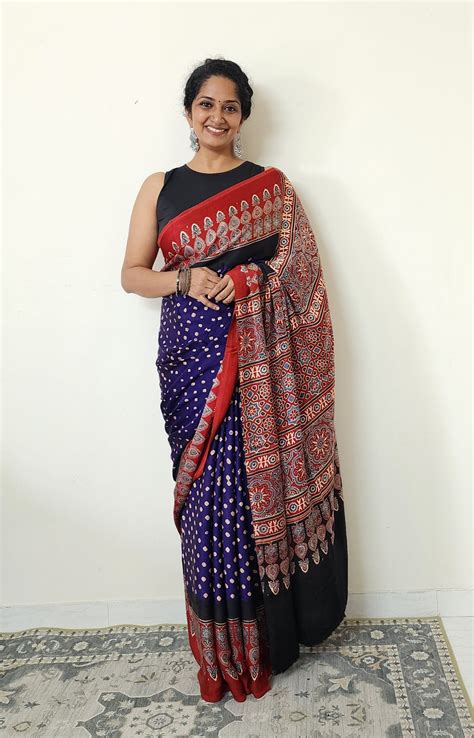 Bandhani Ajrakh saree (Purple and red) – Fabric Fables