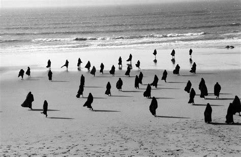 Shirin Neshat at Kunsthalle Tübingen Tübingen - Artmap.com