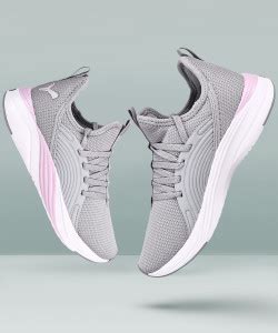 Badminton Shoes For Womens - Buy Badminton Shoes For Womens online at ...