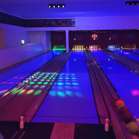 HAMILTON ISLAND BOWLING ALLEY (2025) All You Need to Know BEFORE You Go ...