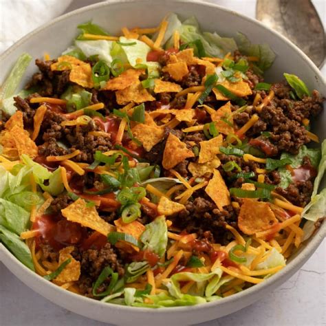 Best Ground Beef Taco Salad (+ Easy Recipe) - Insanely Good