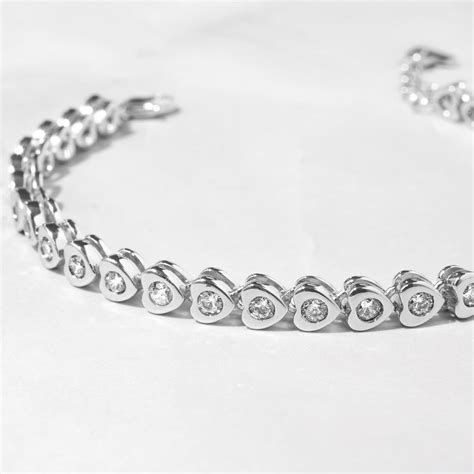 Buy Bracelets for Women Online in India – Jeluxa
