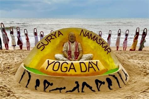 Yoga Day: Sudarshan Pattnaik creates Modi's sand sculpture