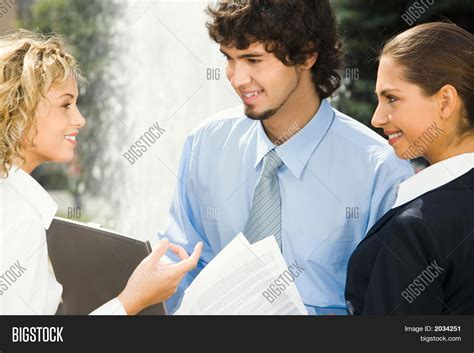 Good Conversation 的图像结果