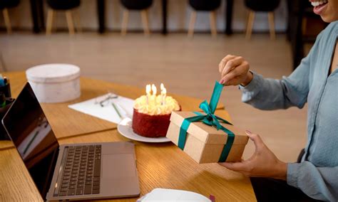 145+ Gift Ideas for Staff To Show Appreciation