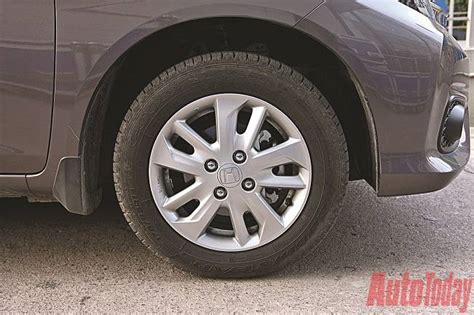 Maruti Suzuki Dzire vs Honda Amaze vs Hyundai Xcent | IndiaToday