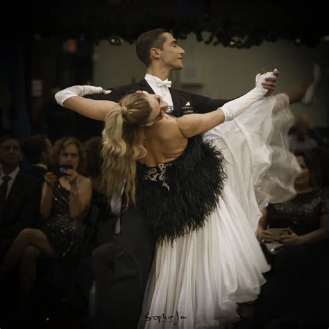 Waltz Dance Classes Ottawa - DQ Ballroom & Fitness