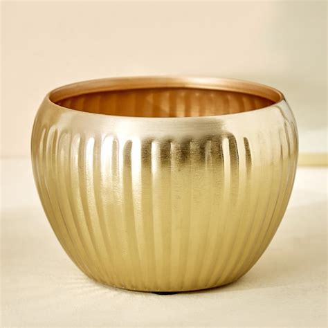 Buy Gloria Amaze Metal Ribbed Planter from Home Centre at just INR 299.0