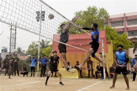 INDIAN INSTITUTE OF TECHNOLOGY (INDIAN SCHOOL OF MINES) DHANBAD