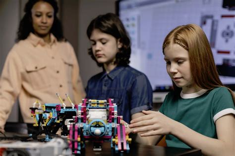 Robotics Club 的图像结果