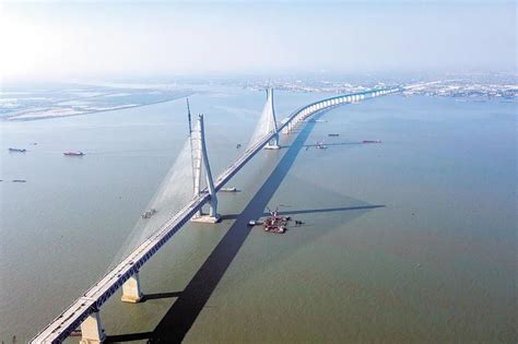 又一超级工程“武汉造”！探秘世界跨度最大公铁两用斜拉桥 - 武汉建筑协会