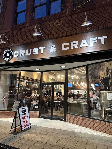 Crust & Craft Pizza