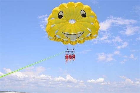 2026 Parasailing Fly in the Red Sea Sky With Transfers - Hurghada ...