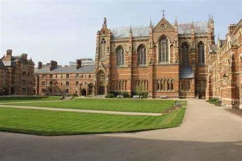 2022牛津大学学院游玩攻略,校园非常美丽，蓝天，白云，...【去哪儿攻略】