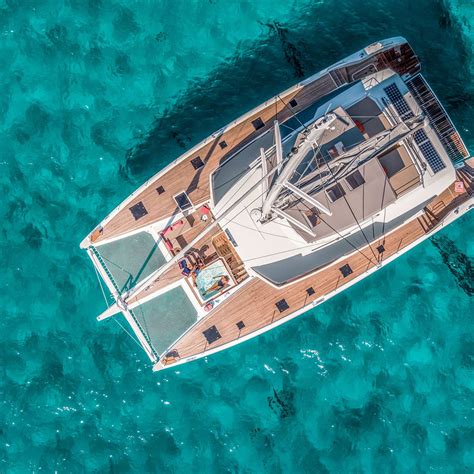 Exquisite Catamarans 的图像结果