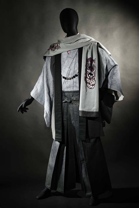 Pin by 開心雪仙 on 時尚 | Japanese outfits, Asian style clothes, Japanese ...