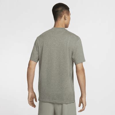 Nike Primary Swoosh Men's Dri-FIT Short-Sleeve Versatile Top. Nike IN