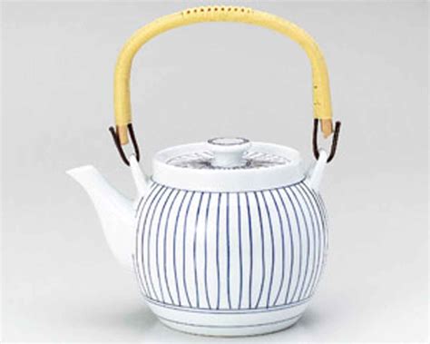 Buy Tatewaku Arita-yaki 1300cc Set of 2 Japanese Teapots White ...