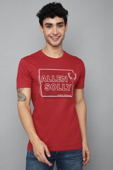 Buy Men Red Print Crew Neck T-shirt Online - 733560 | Allen Solly