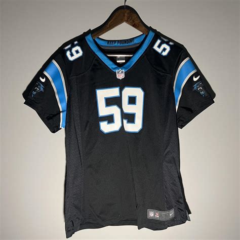 Luke Kuechly jersey i think kids xl - Depop