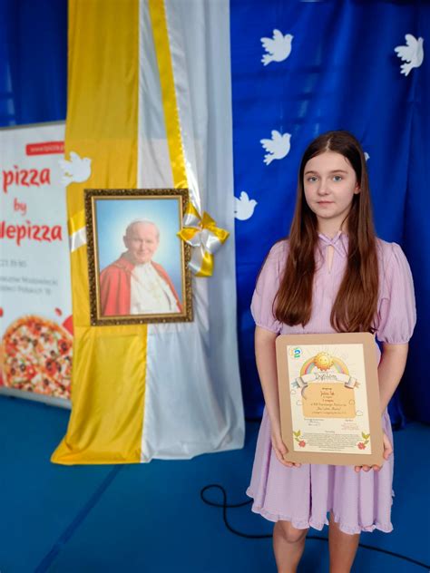 Szkoła Podstawowa im. Jana Pawła II w Zawadzie