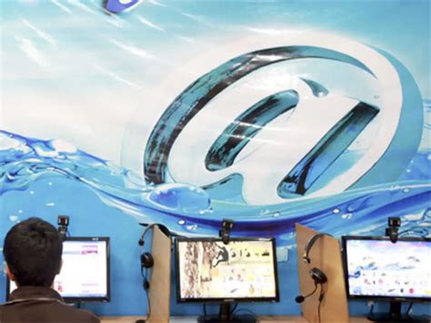 Internet at bottom of ocean to detect tsunamis - The Economic Times