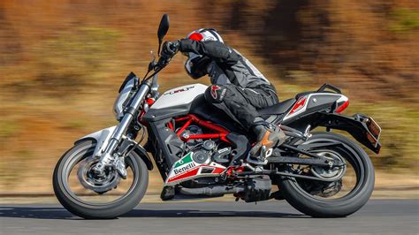 Benelli TNT 25 2015 STD Bike Photos - Overdrive