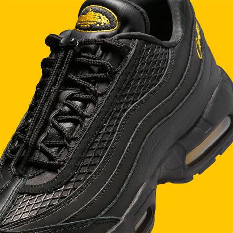 Corteiz Nike Air Max 95 Honey Blacks Release Date | SneakerNews.com