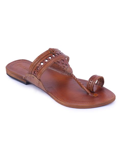 Diamond Feet Women's Kolhapuri Chappal - Authentic Footwear