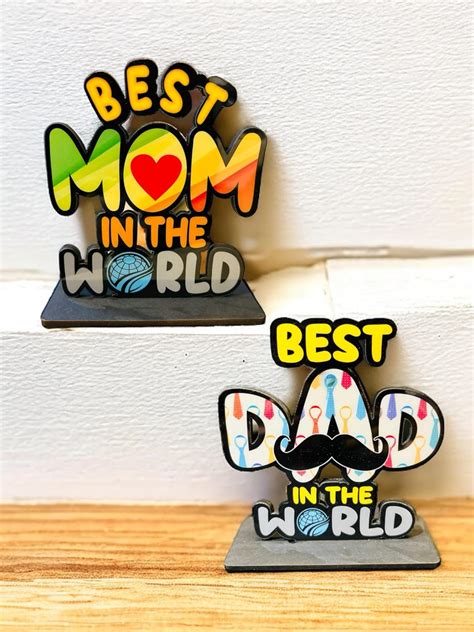 WARMINGO DE Best Mom & Dad In The World Wooden Trophy Combo | Best Gift ...