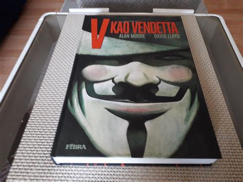 V for Vendetta - Alan Moore, Lloyd (Fibra) - Kupindo.com (74186525)