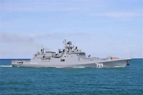 4年来无人过问都锈成这样，乌海军这些弃舰还能自行开回家吗？