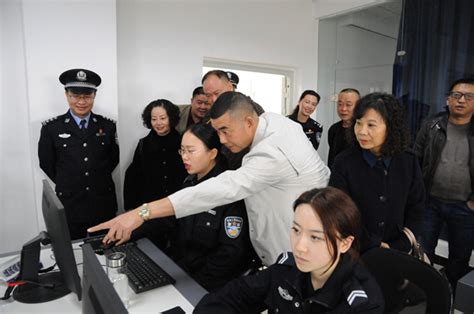 谁知道上海市公安局警务督察的电话？！_上海市公安局警务督察法律上海