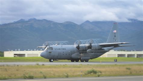 C-130 Hercules Propelers | Military Machine