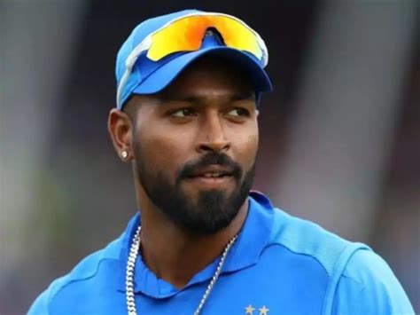 Hardik Pandya Clarifies On 'Rs 5 Crore Watch Seized' By Airport Customs