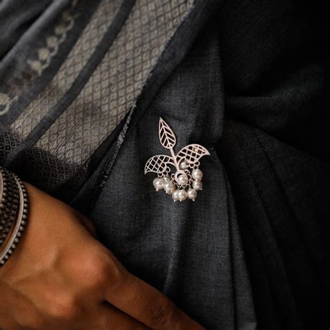 Leaf Filigree Brooch - Handcrafted Silver Jewelry | House of Aadyaa