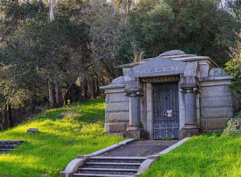 tomb 的图像结果