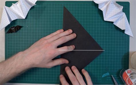Origami Bat Tutorial 的图像结果