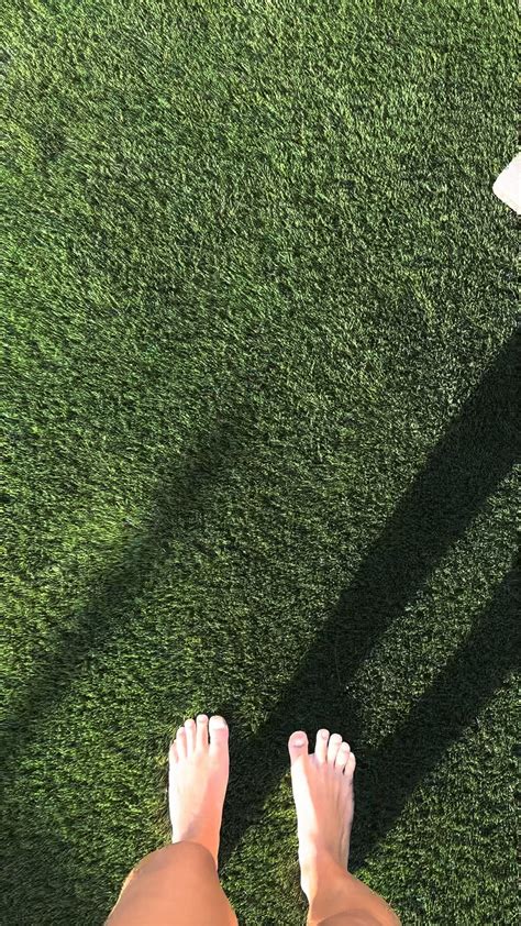 Sadie Mckenna's feet