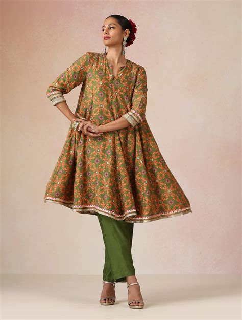 trueBrowns Dark Green Orange Jaal Print Viscose Flared Kurta Co-ord Se