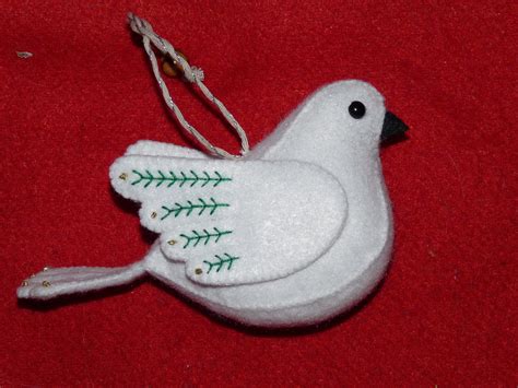 Buy Colombe Et Sa Branche D'olivier En Feutrine Online in India - Etsy