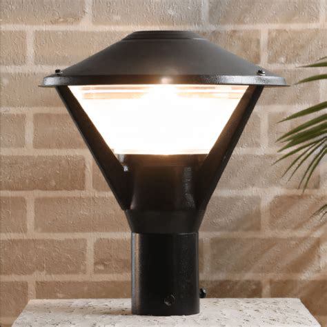 Black Metal Rio Gate Light – Luxury Lighting Company