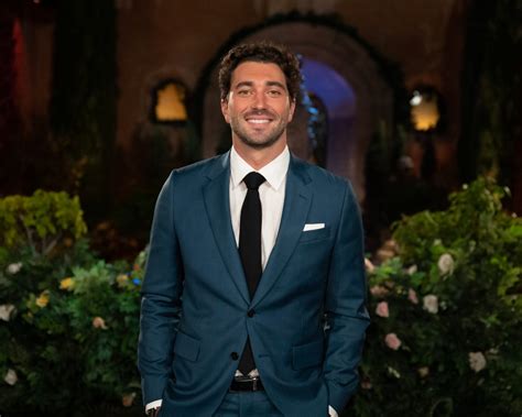 'Bachelor' Joey Graziadei reveals Gilbert syndrome causes yellow eyes