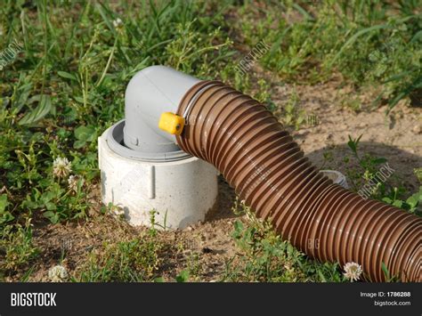 Camper Trailer Waste Valve Cover Valterra RV Sewer Cap With Hose ...